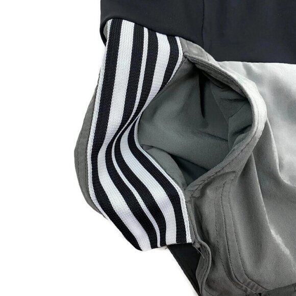 Athleta Ascender Shorts Green Side Striped Size 2‎ - Picture 7 of 9